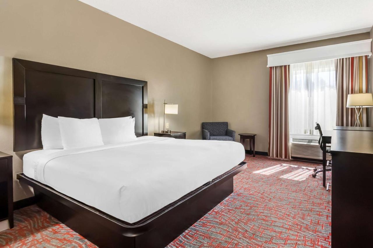 Best Western Airport Inn & Suites Норт Чарлстън Екстериор снимка