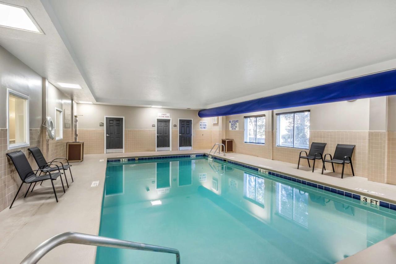 Best Western Airport Inn & Suites Норт Чарлстън Екстериор снимка