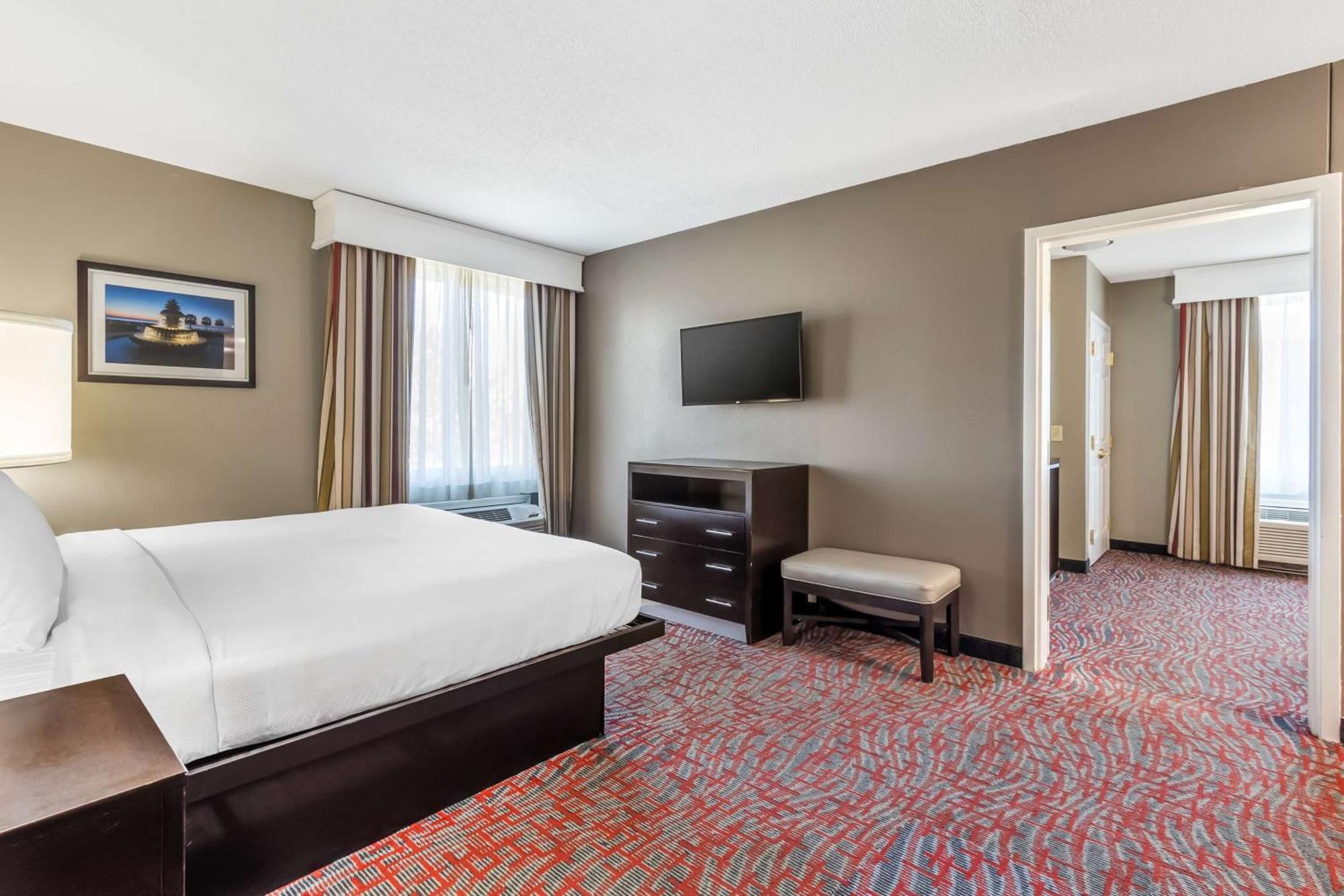 Best Western Airport Inn & Suites Норт Чарлстън Екстериор снимка